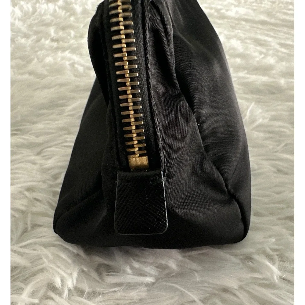 Prada accents black usage